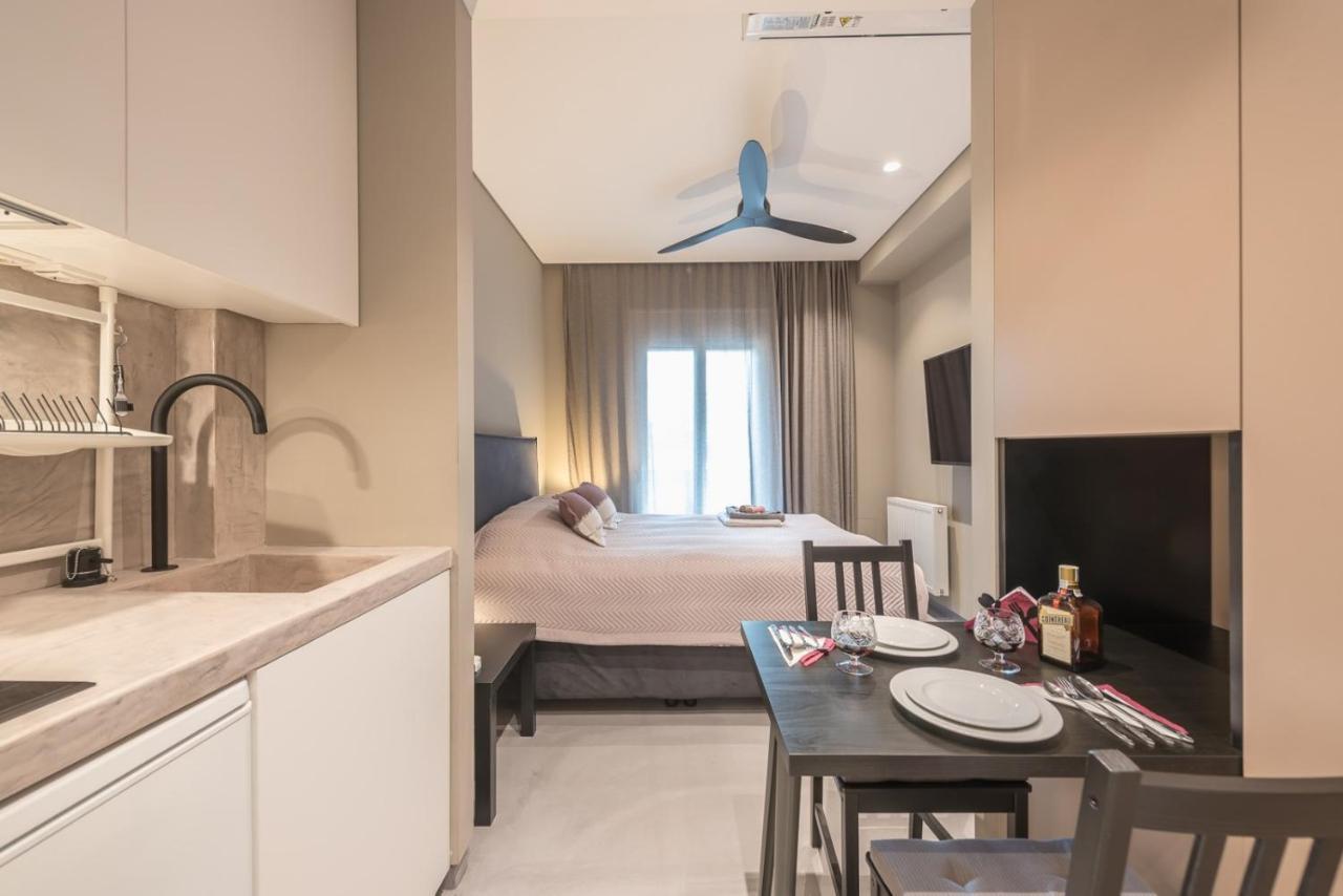 Ionia Luxury Suites B Athena Bagian luar foto