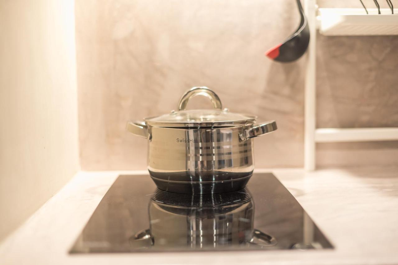 Ionia Luxury Suites B Athena Bagian luar foto